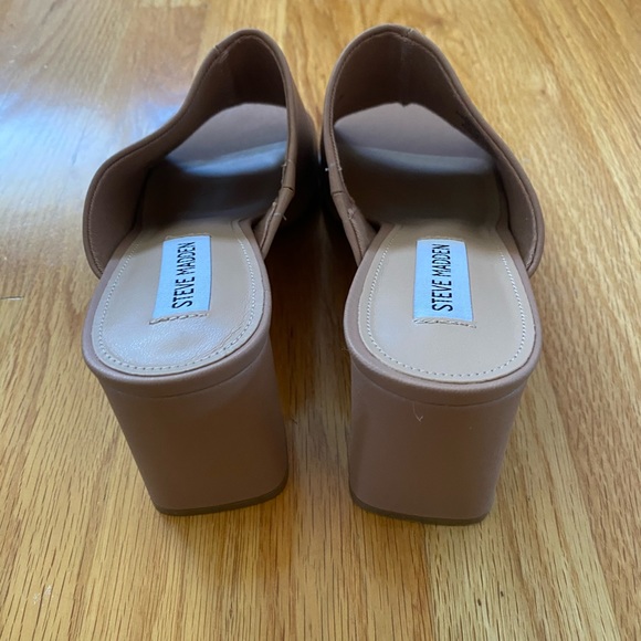 Heeled sandals - Picture 3 of 4